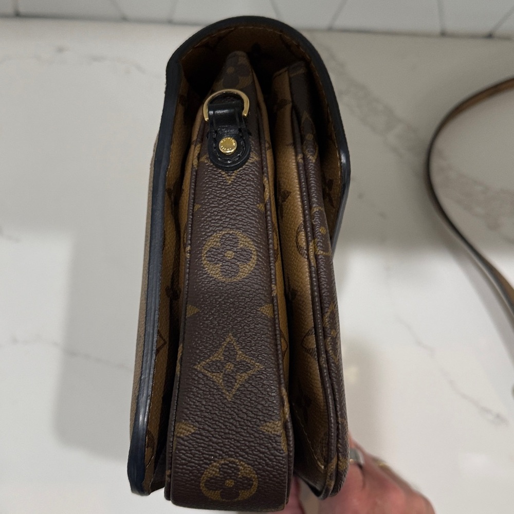 Louis Vuitton Pochette Métis - Picture 4 of 12